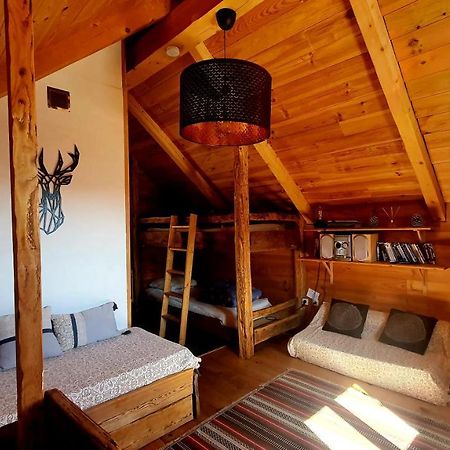 Chalet Les 3 Flocons Roure エクステリア 写真